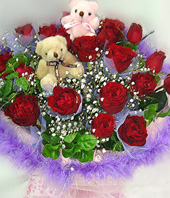20Red roses,a pair of bear