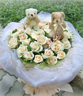 20 New-snow roses and 2 bears